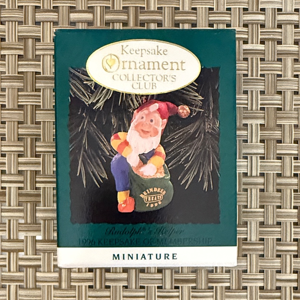 Hallmark Keepsake Ornament Collector's Club “Rudolph's Helper” 1996